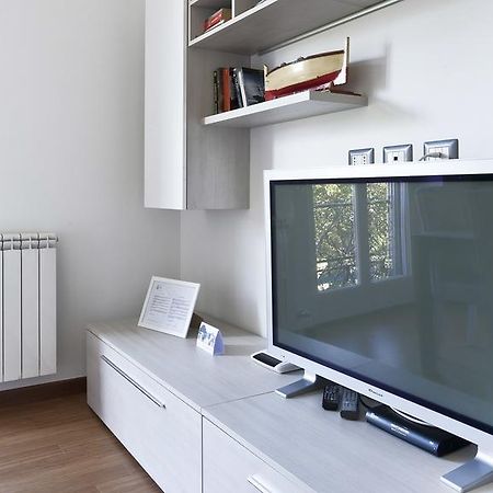 Italianway-Piazza Firenze Apartment Milan Bagian luar foto