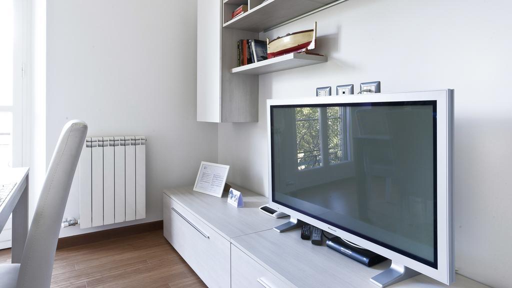 Italianway-Piazza Firenze Apartment Milan Bagian luar foto